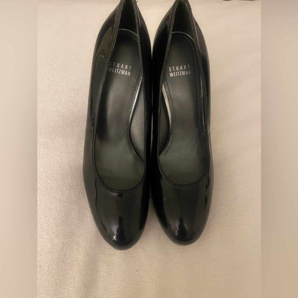 Stuart Weitzman, stiletto high heel, patten leather. Size 9.5 M
